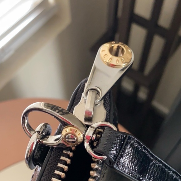 Brand New Henri Bendel Tote and Brand new wallet - Picture 3 of 16